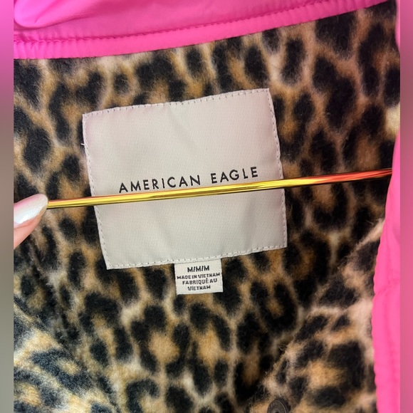 Cheetah print button up jacket with pop of neon pink - Picture 3 of 5